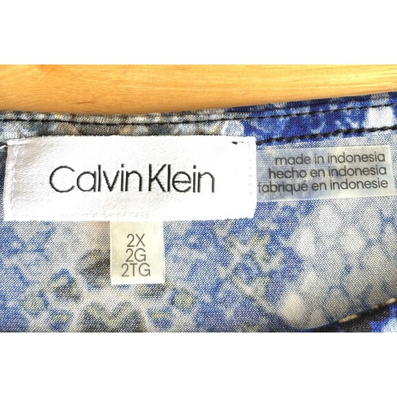 Calvin Klein Women’s Blouse (2X) 3/4 Sleeves, Light Weight, Excellent Condition! - Picture 9 of 11